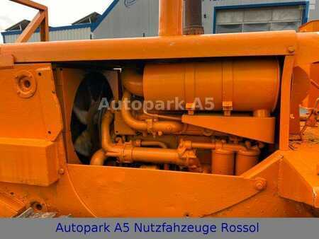 IHC Raupe Rohrverleger Kette Hiab Welding Tractor