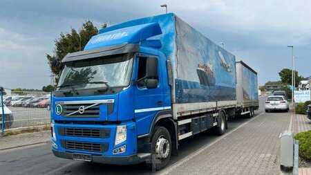 Volvo FM 380 Pritsche + Plane LBW