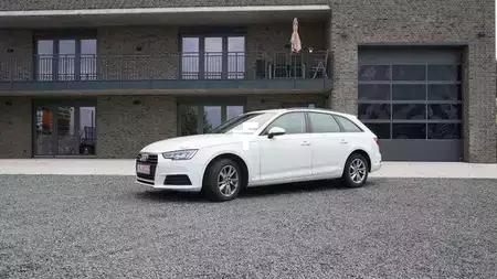 Ostatní 2019 Audi A4 Avant 40 TFSI Matrix LED (1)