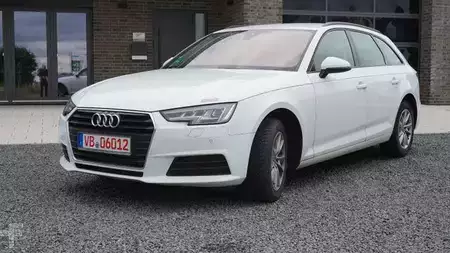 Ostatní 2019 Audi A4 Avant 40 TFSI Matrix LED (2)