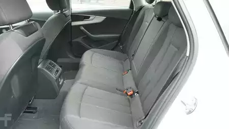 Ostatní 2019 Audi A4 Avant 40 TFSI Matrix LED (6)
