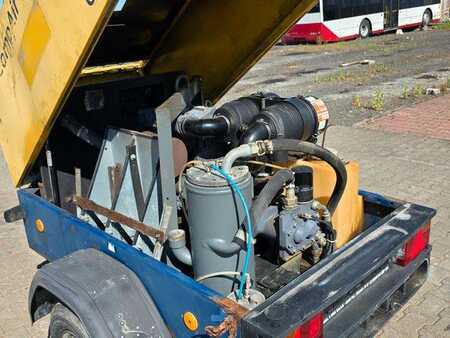 Ostatní 2002 CompAir DLT 0404 C30 Baustellen Kompressor (2)