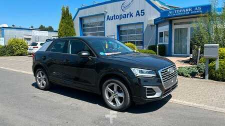 Sonstige 2019 Audi Q2 35 TDI sport LED (1)