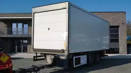 Pozostałe 2017 Schmitz Cargobull ZKO 18 Anhänger Kühlkoffer Carrier Supra 850 U (1)