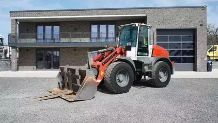 Kerekes rakodó 2017 Liebherr L514 Stereo Radlader Gabel Schaufel (1)