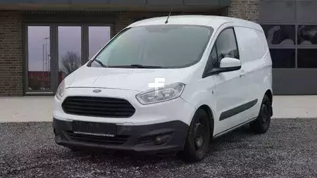 Egyéb 2016 Ford Transit Courier Trend Kopfdichtungsschaden (2)