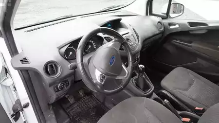 Egyéb 2016 Ford Transit Courier Trend Kopfdichtungsschaden (7)