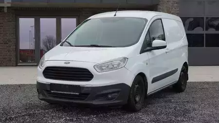 Egyéb 2016 Ford Transit Courier Trend Kopfdichtungsschaden (2)