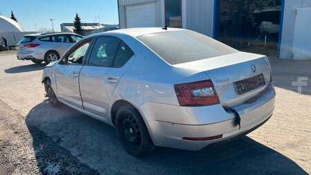 Miscelaneo 2019 Skoda Octavia Lim. Ambition Unfall (5)