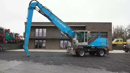 Escavatori gommati 2017 Fuchs MHL 340 Umschlagbagger Pratzen (1)