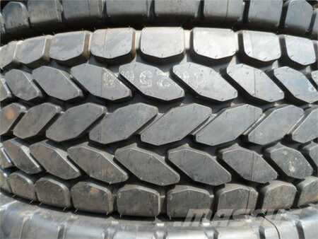 [div] DOUBLE COIN TIRES 20.5R25 525/80R25