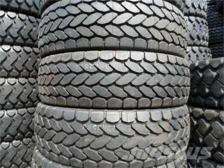 [div] DOUBLE COIN TIRES 20.5R25 525/80R25