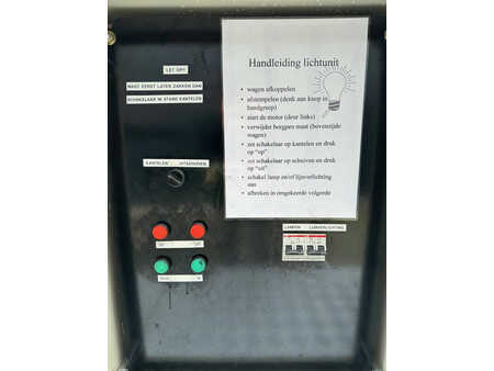 Power Generator 1998 Atlas Copco Unique generator with light pole on trailer! (11)