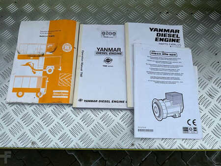 Power Generator 1998 Atlas Copco Unique generator with light pole on trailer! (17)