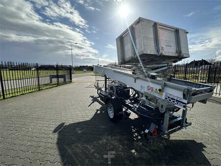 Miscelaneo 2020 Böcker Avario HD 26, 2020, only 85 hours, like new! (3)