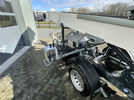 Miscelaneo 2020 Böcker Avario HD 26, 2020, only 85 hours, like new! (5)