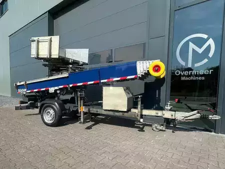 Ostatní 2019 Böcker Junior HD21 Furniture Lift, 2019, first owner (2)