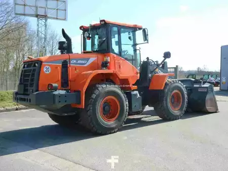 Chargeuse sur pneus 2018 Doosan DL250-5 (5)