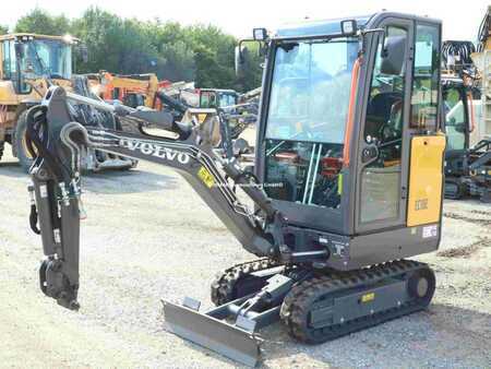 Mini kotrógép 2022 Volvo EC 18 E (1)