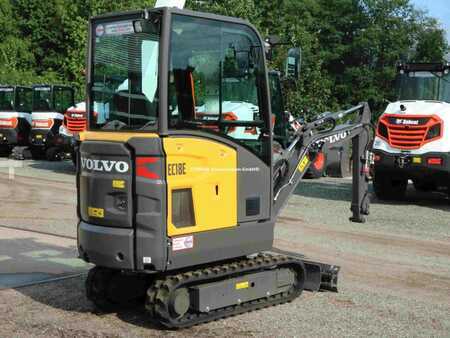 Mini kotrógép 2022 Volvo EC 18 E (5)