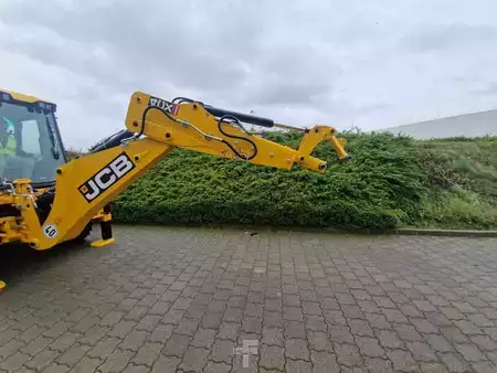 Rigid Backhoe Loader 2025 JCB 4 CX (11)