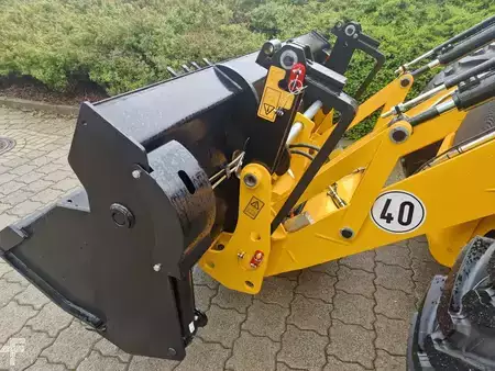 Rigid Backhoe Loader 2025 JCB 4 CX (2)