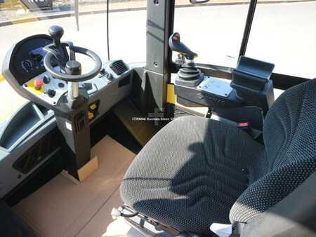 Sestavy válců 2024 BOMAG BW 211 D-50 (17)
