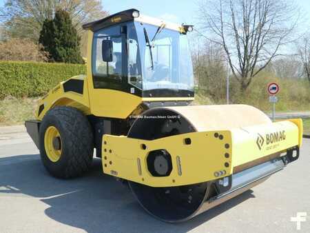 Sestavy válců 2024 BOMAG BW 211 D-50 (7)
