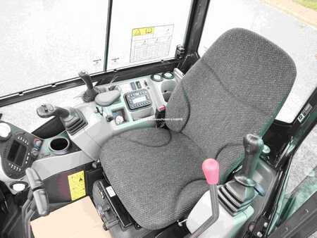 Mini excavators 2025 Bobcat E 27z (16)