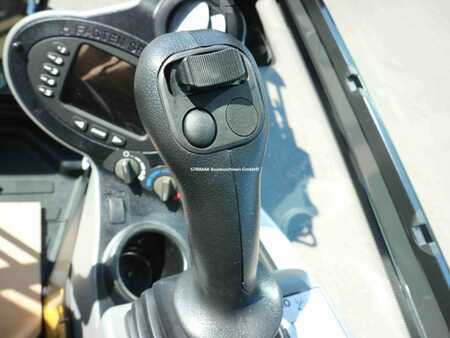 Mini excavators 2025 Bobcat E 27z (20)