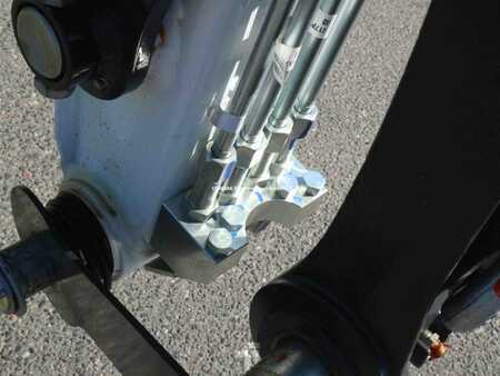 Mini excavators 2025 Bobcat E 27z (8)