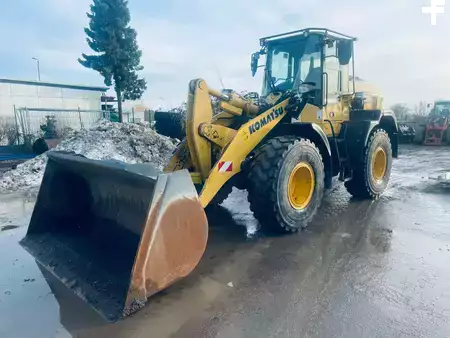 Hjullastare 2019 Komatsu WA 270-8 (1)