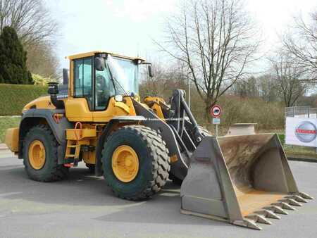 Radlader 2016 Volvo L 120 H (7)