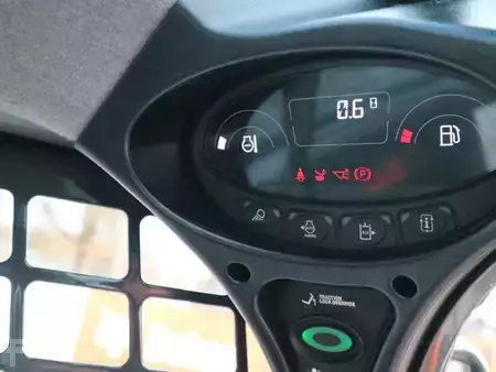 Caricatrici 2026 Bobcat S 550 (16)