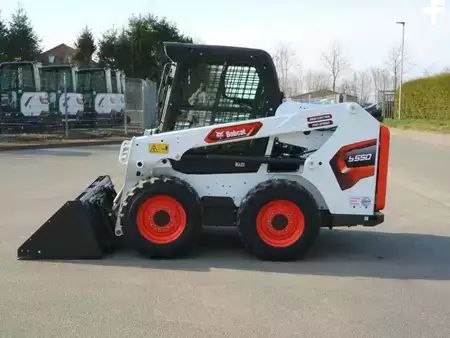 Caricatrici 2026 Bobcat S 550 (2)