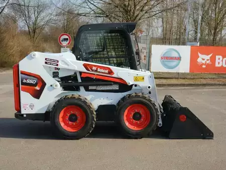 Caricatrici 2026 Bobcat S 550 (6)