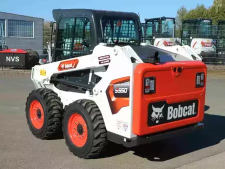 Kompaktní nakladače 2026 Bobcat S 550 (3)
