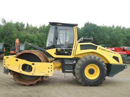 Compattatori per rifiuti 2019 BOMAG BW 213 PDH-5 (2)