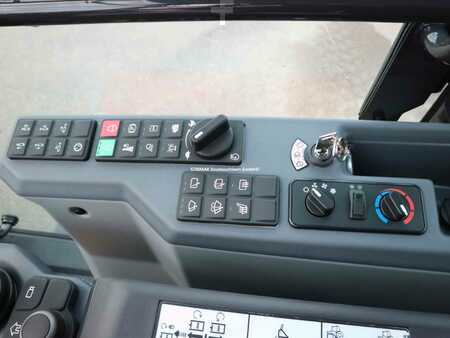 Kerekes rakodó 2024 Bobcat L 95 (18)