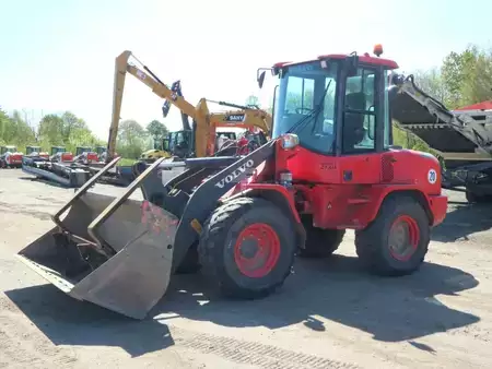 Kerekes rakodó 2016 Volvo L 35 G (1)