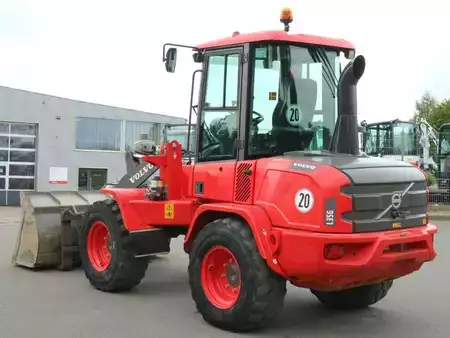 Wielladers 2016 Volvo L 35 G (3)