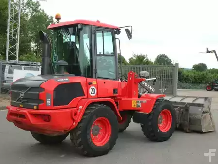 Wielladers 2016 Volvo L 35 G (5)