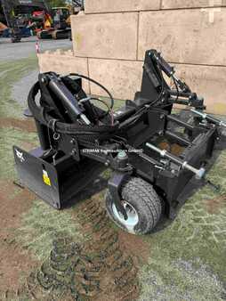 Attachments 2023 Bobcat Box Blade HD 84 (2)