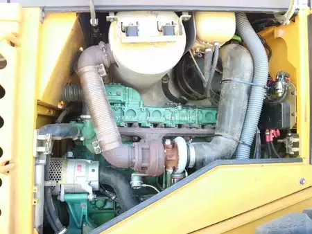 Radlader 2005 Volvo L 120 E (18)