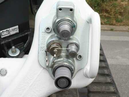 Carregadeiras de esteiras 2025 Bobcat T 76 (10)