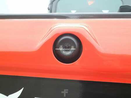 Carregadeiras de esteiras 2025 Bobcat T 76 (14)