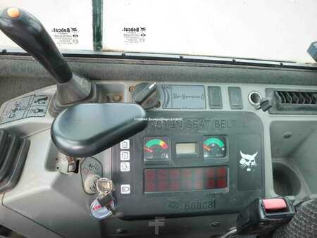 Mini-koparki 2012 Bobcat E 26 (12)