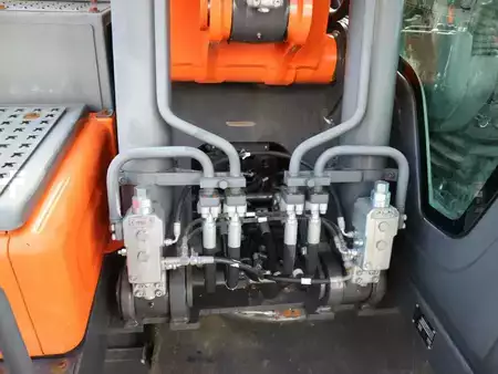 Mobil gravemaskin 2018 Doosan DX210W-5 (2)