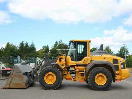 Kolové nakladače 2023 Volvo L 110 H (2)