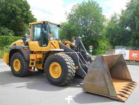 Kolové nakladače 2023 Volvo L 110 H (7)